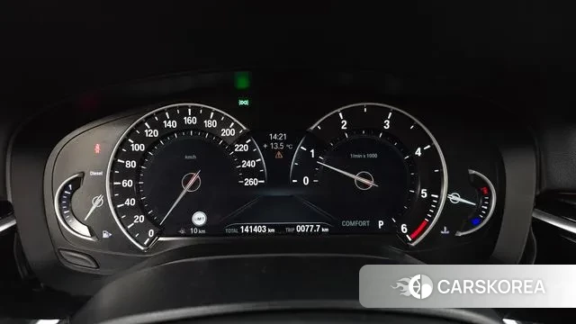 BMW 5 Series (G30) id 3709541 из Кореи 18