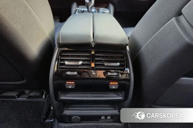 BMW 5 Series (G30) id 3499165 из Кореи 8