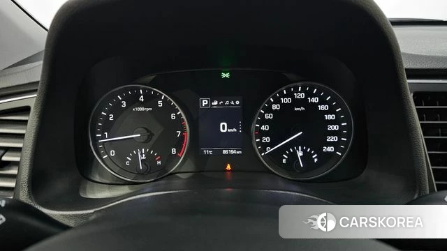 Hyundai Avante AD id 3814503 из Кореи 18