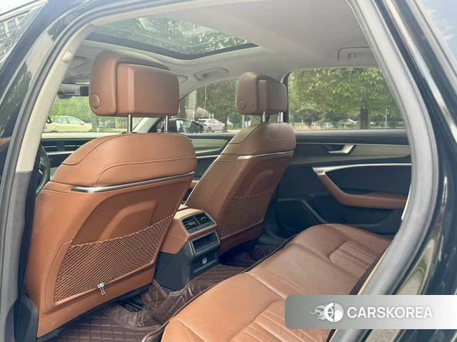 Audi A6L id 4393796 из Китая 11