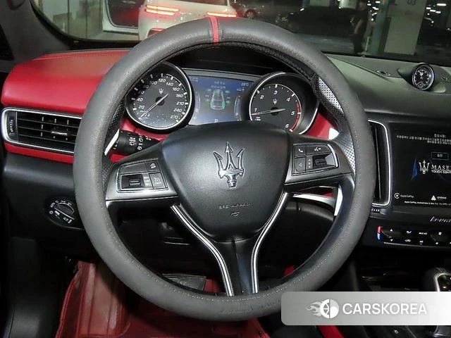 Maserati Levante id 4477400 из Кореи 18