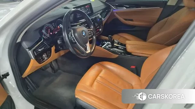 BMW 5 Series (G30) id 3789639 из Кореи 16