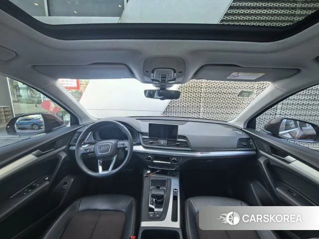Audi Q5L id 3890655 из Китая 17