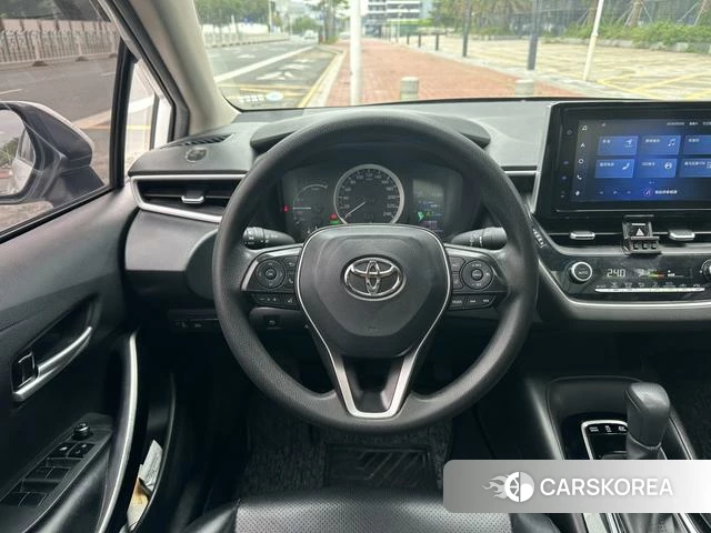 Toyota Corolla id 4263713 из Китая 13