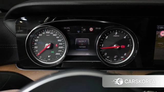 Mercedes-Benz E-Class W213 id 4693485 из Кореи 32