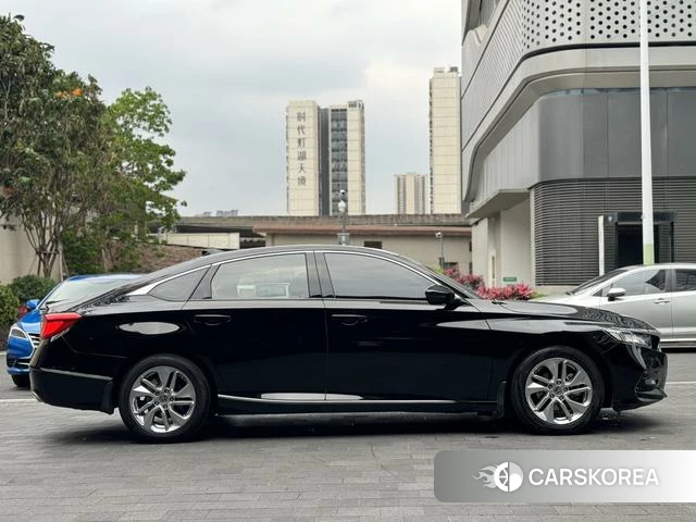 Honda Accord id 3857898 из Китая 28