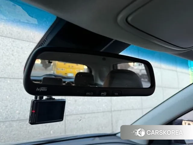 Kia Niro id 3608456 из Кореи 15