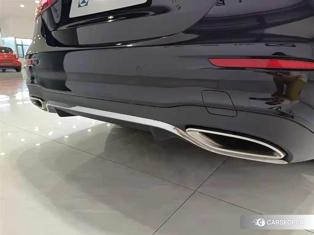 Mercedes-Benz E-Class id 4644616 из Китая 15