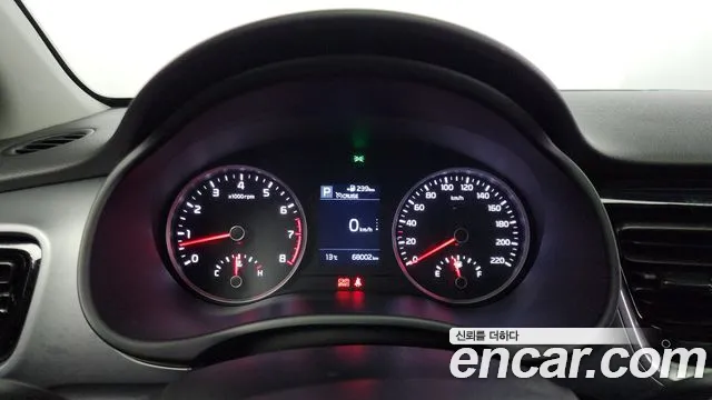 Kia Stonic id 2538293 из Кореи 18