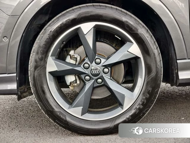 Audi Q3 id 4299877 из Китая 18