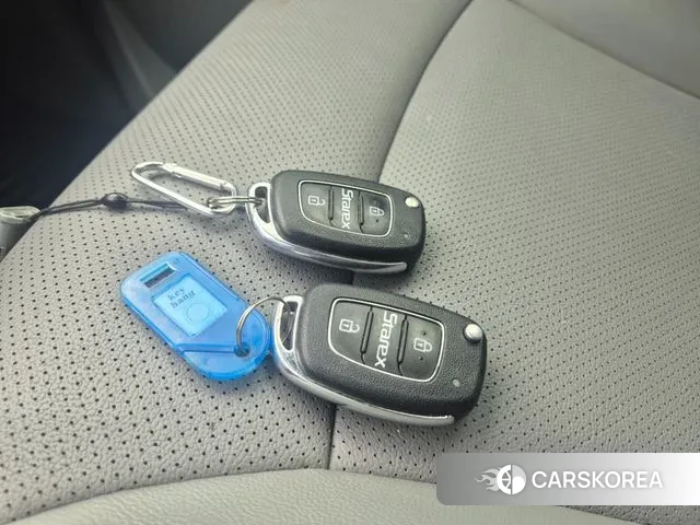 Hyundai The New Grand Starex id 3197966 из Кореи 10