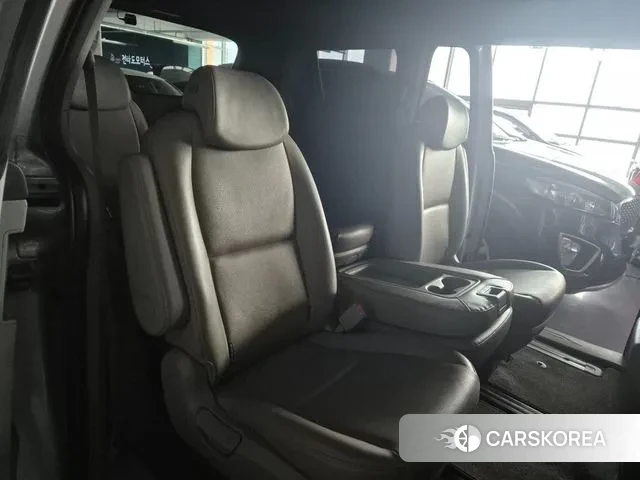 Kia The New Carnival id 3284518 из Кореи 18