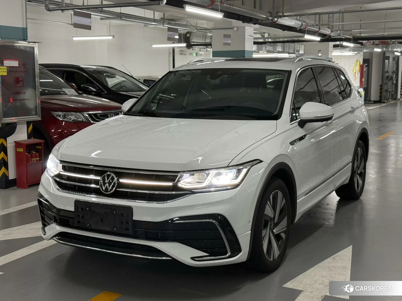 Volkswagen Tiguan L id 4441100 из Китая 17