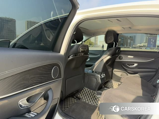 Mercedes-Benz E-class id 4254719 из Китая 14