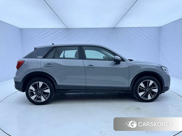 Audi Q2L id 4258740 из Китая 22