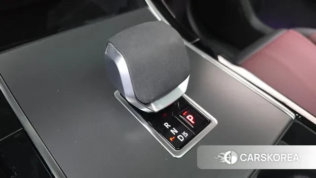 Land Rover Range Rover Velar id 3619830 из Кореи 18