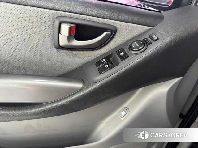 Hyundai The New Grand Starex id 3880135 из Кореи 10