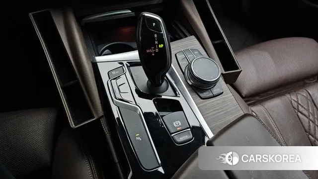 BMW 5 Series (G30) id 3531268 из Кореи 18