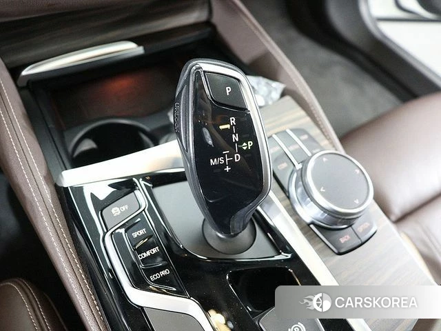 BMW 5 Series (G30) id 4397867 из Кореи 18