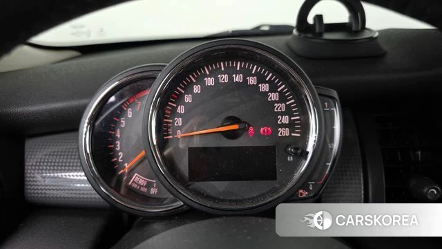 Mini Cooper id 4764699 из Кореи 28