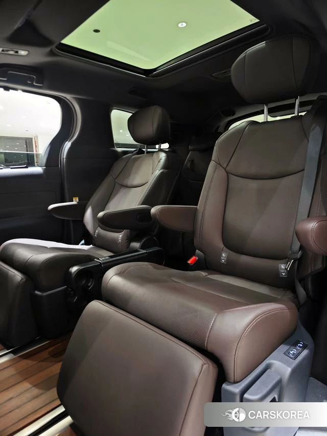 Toyota Saina id 4301554 из Китая 13