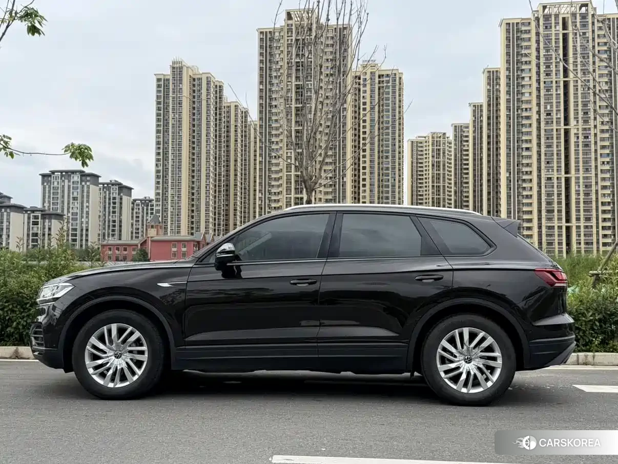 Volkswagen Touareg id 4654495 из Китая 12