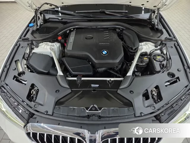 BMW 5 Series (G30) id 3645113 из Кореи 18