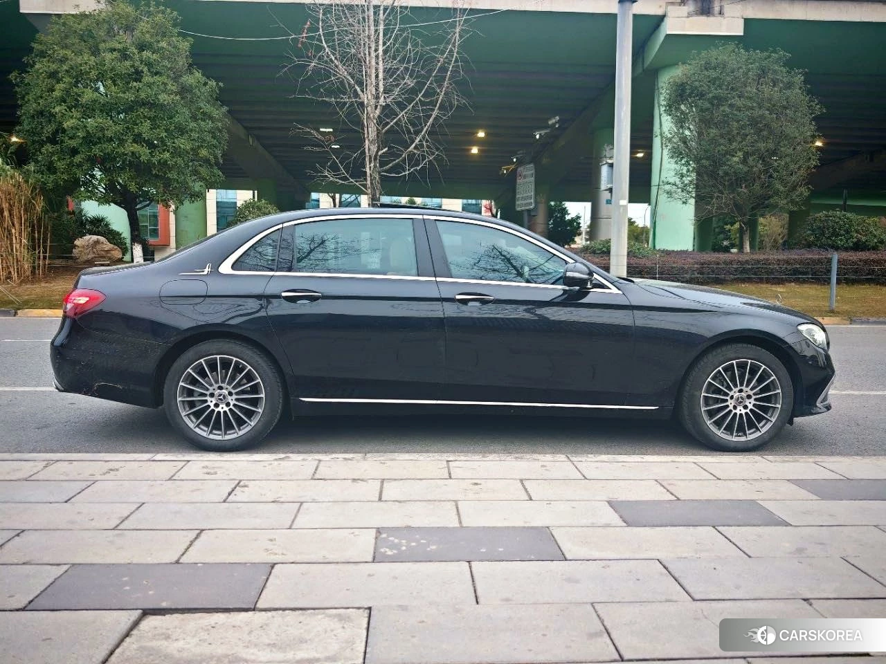 Mercedes-Benz E-class id 4426863 из Китая 8