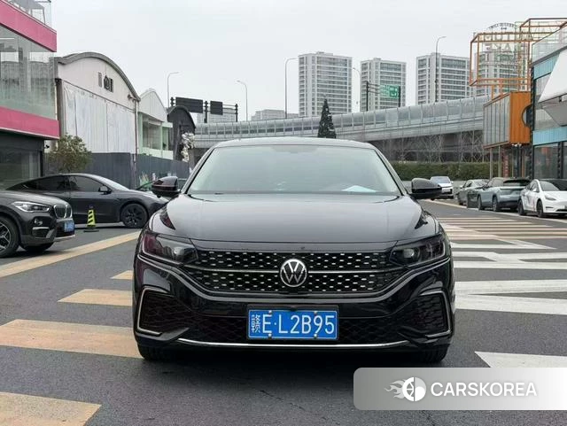 Volkswagen Passat id 4271999 из Китая 8