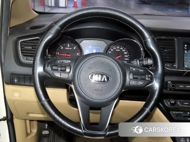 Kia All New Carnival id 3732911 из Кореи 18