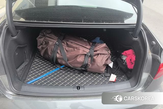 Audi A4L id 4277772 из Китая 15