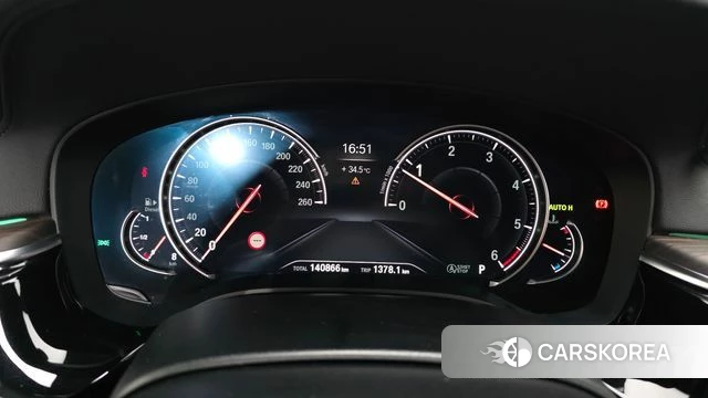 BMW 5 Series (G30) id 4689537 из Кореи 18