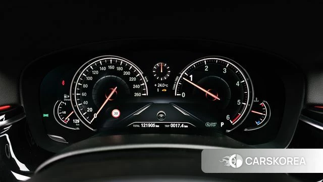 BMW 5 Series (G30) id 3886278 из Кореи 19