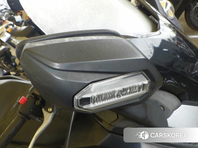 Honda FORZA id 3948761 из Японии 24