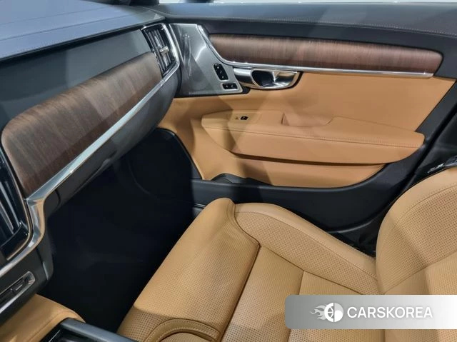 Volvo V90 Cross-Country id 3876581 из Кореи 17