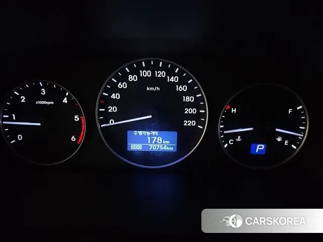 Hyundai The New Grand Starex id 3055380 из Кореи 13