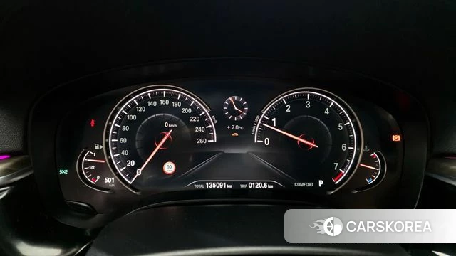 BMW 5 Series (G30) id 3808104 из Кореи 18