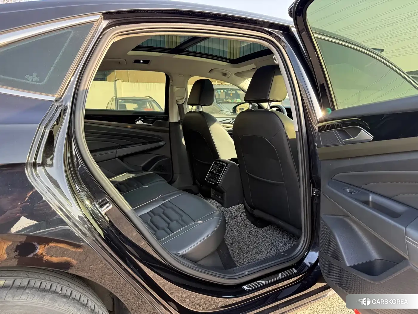 Volkswagen Passat id 4546533 из Китая 30