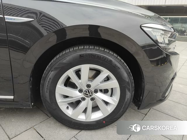 Volkswagen Passat PHEV id 4260222 из Китая 23