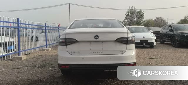Volkswagen Lavida id 3920196 из Китая 13