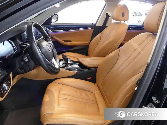 BMW 5 Series (G30) id 3325165 из Кореи 18