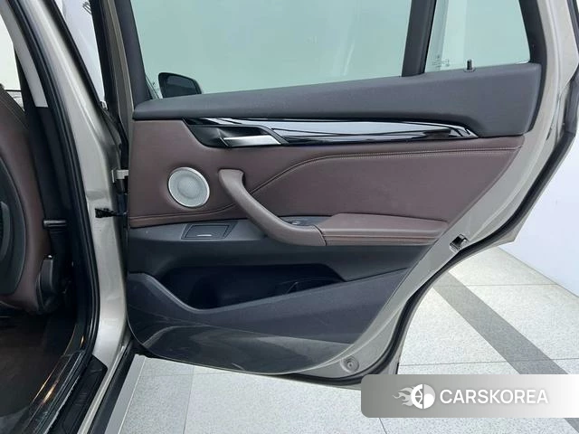 BMW X1 id 4333692 из Китая 18