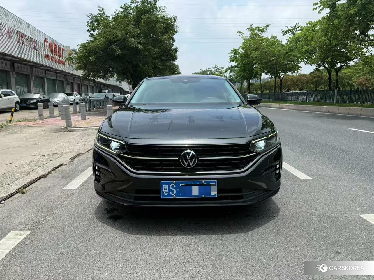 Volkswagen Passat id 4426914 из Китая 8