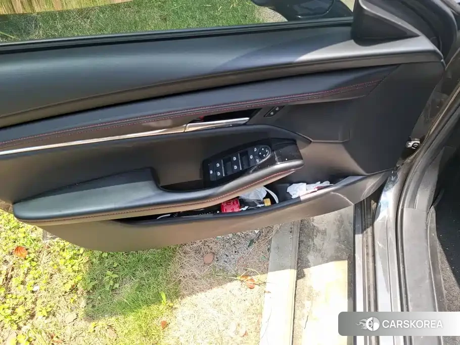 Mazda 3 id 4664613 из Китая 14