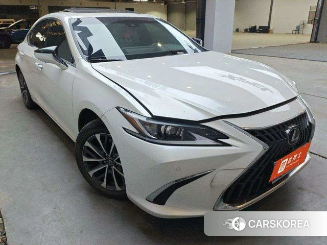 Lexus ES id 4207481 из Китая 8