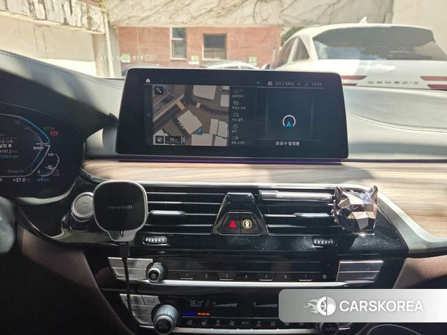 BMW 5 Series (G30) id 4688626 из Кореи 14