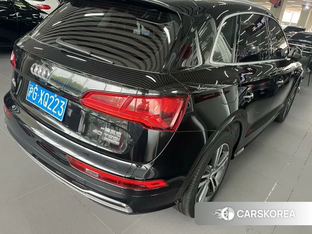 Audi Q5L id 4238088 из Китая 14