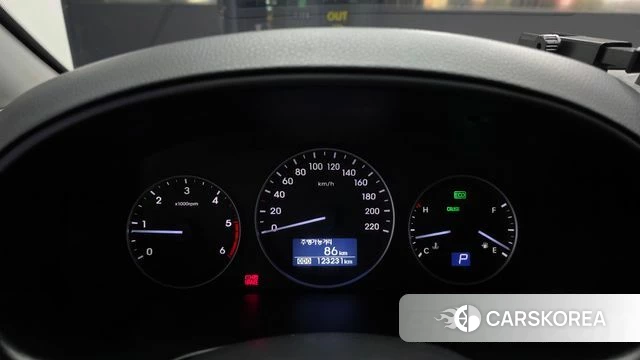 Hyundai The New Grand Starex id 4251212 из Кореи 28
