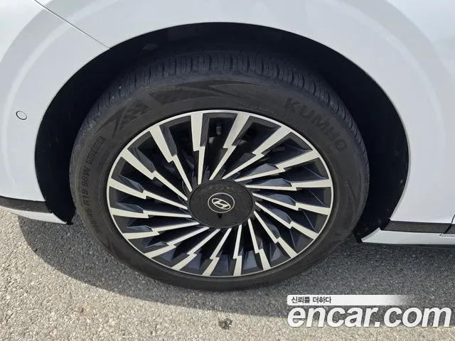 Hyundai Grandeur Hybrid (GN7) id 2719005 из Кореи 17