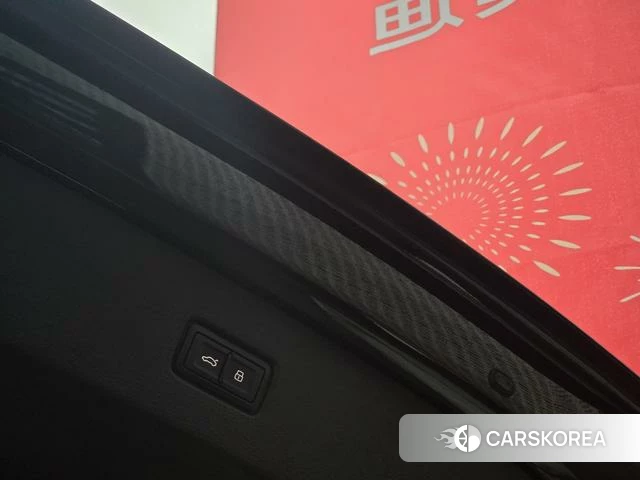 Audi Q7 id 4259493 из Китая 21